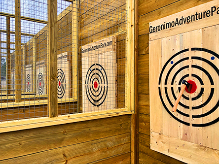 Axe Throwing Cage (2)